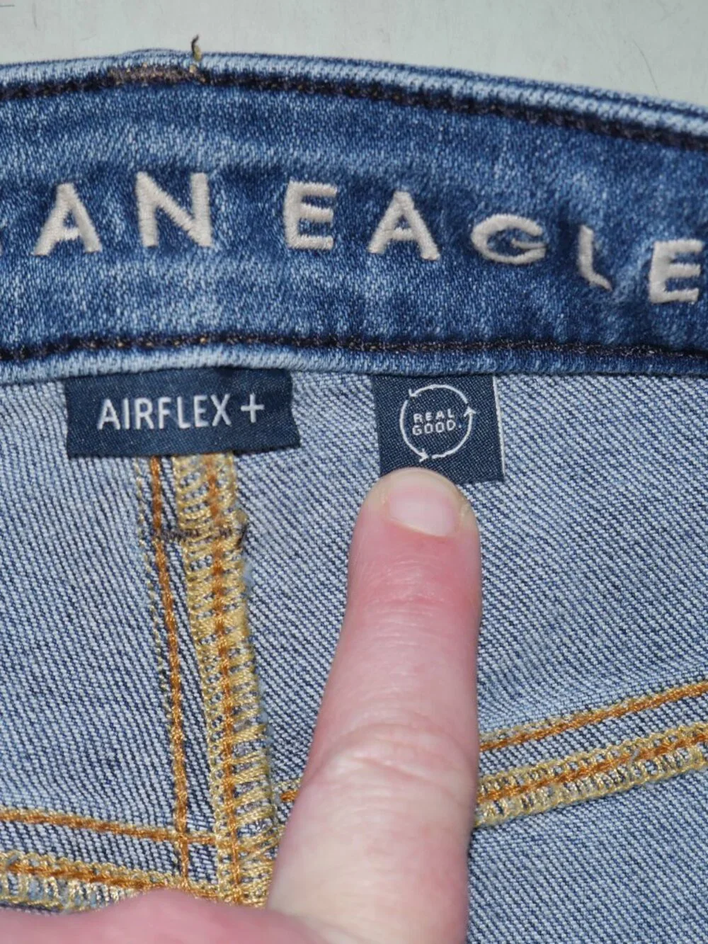American Eagle Mens Slim Bootcut Jeans Size 34x30 AirFlex+Stretch Denim Med Wash